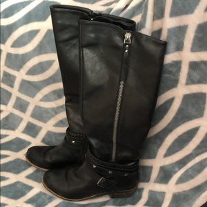 Like New zip up boots!